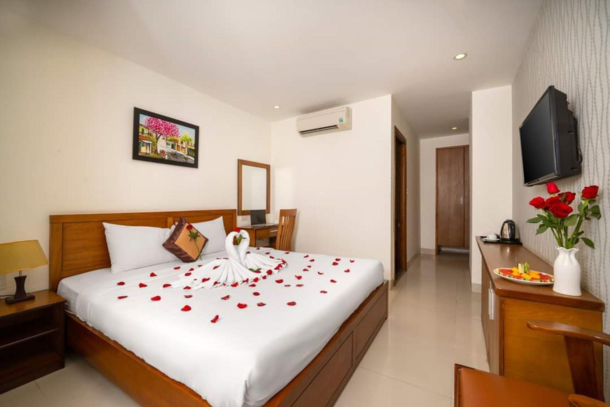 Twilight Beach Hotel Da Nang Exterior foto